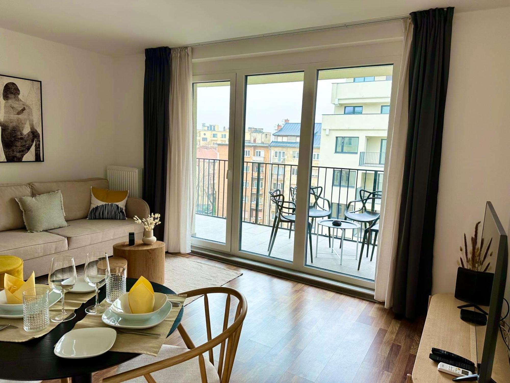 River Passage Garage/ac/balcony * Budapest